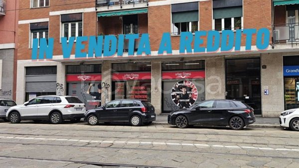 negozio in vendita a Milano in zona San Siro