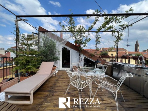 appartamento in vendita a Milano in zona Porta Ticinese