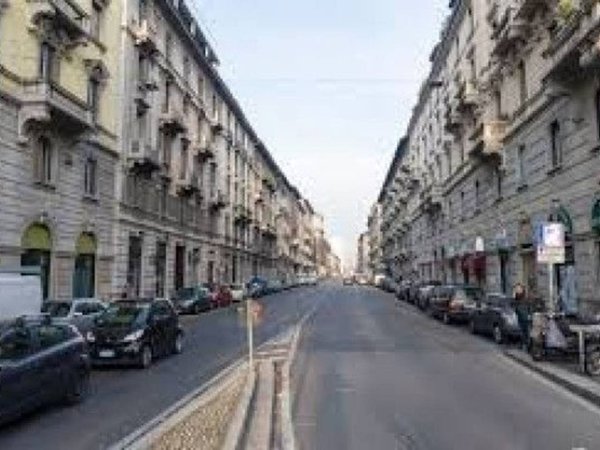 appartamento in vendita a Milano in zona Città Studi