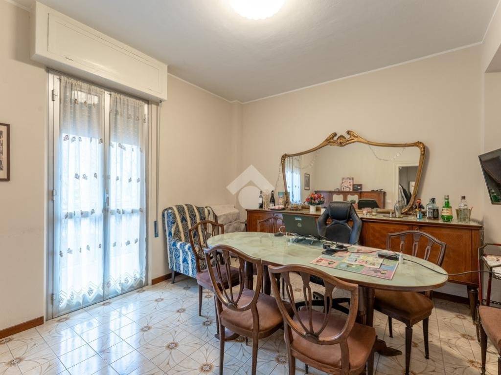 appartamento in vendita a Milano in zona Dergano