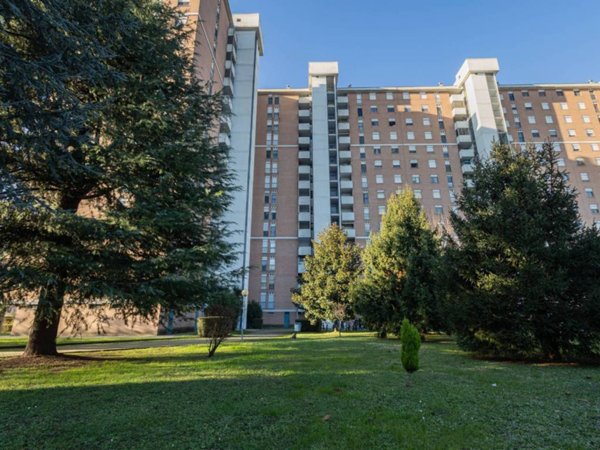 appartamento in vendita a Milano in zona Chiesa Rossa