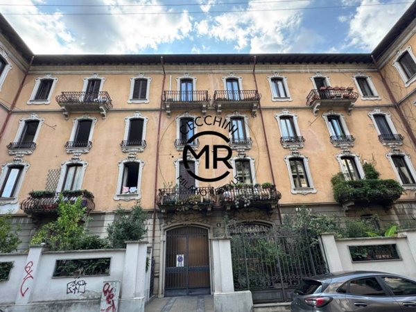 locale commerciale in vendita a Milano in zona Isola