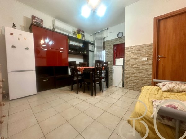 appartamento in vendita a Milano in zona Morivione