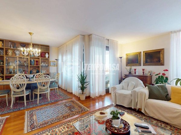 appartamento in vendita a Milano in zona Il Portello