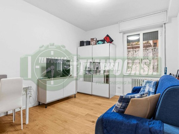 appartamento in vendita a Milano in zona Stadera