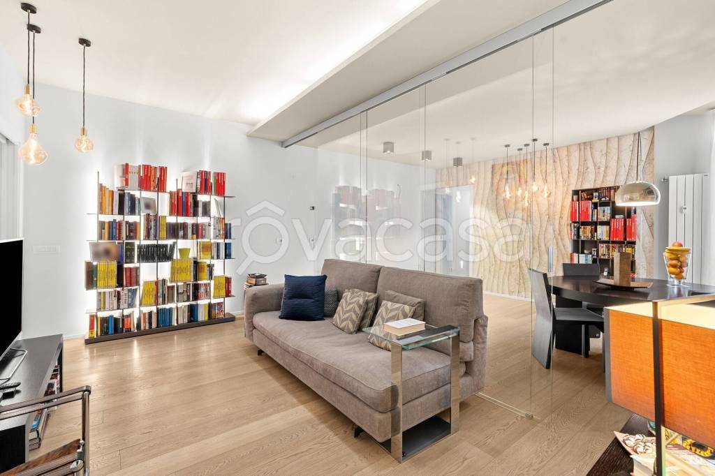 appartamento in vendita a Milano in zona Porta Venezia