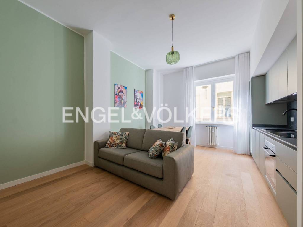 appartamento in vendita a Milano in zona Sempione