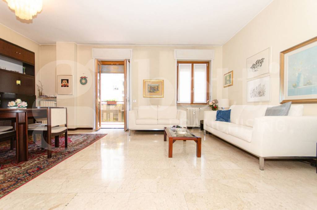 appartamento in vendita a Milano in zona Maggiolina