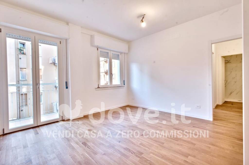 appartamento in vendita a Milano in zona Lorenteggio