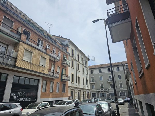 appartamento in vendita a Milano in zona Vigentino