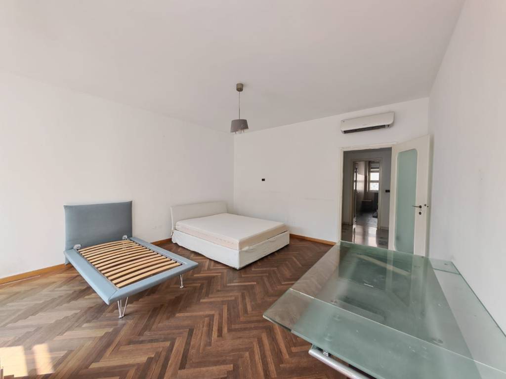 ufficio in vendita a Milano in zona Centro Direzionale