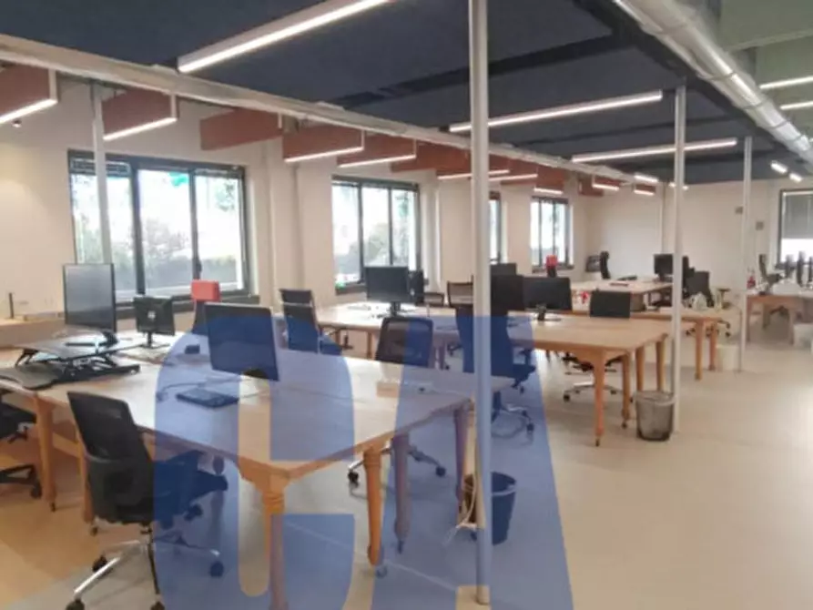 ufficio in vendita a Milano in zona Forlanini