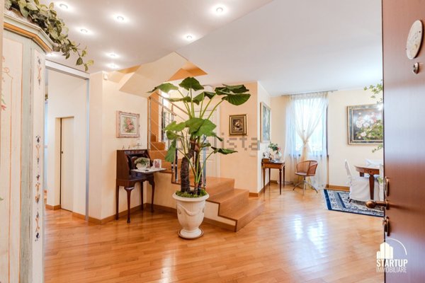 appartamento in vendita a Milano in zona Piazzale Lodi