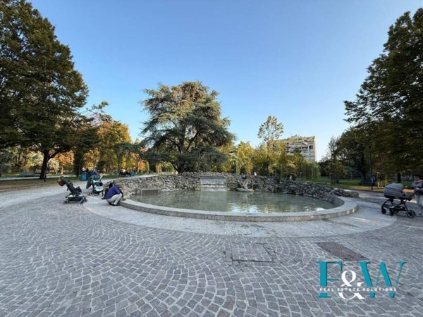 appartamento in vendita a Milano in zona Solari
