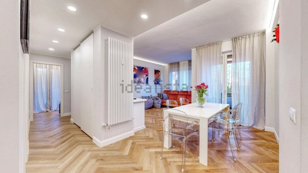 appartamento in vendita a Milano in zona Lorenteggio