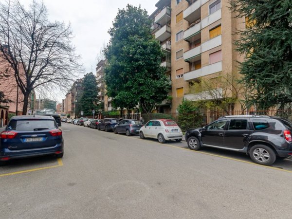 ufficio in vendita a Milano in zona San Siro