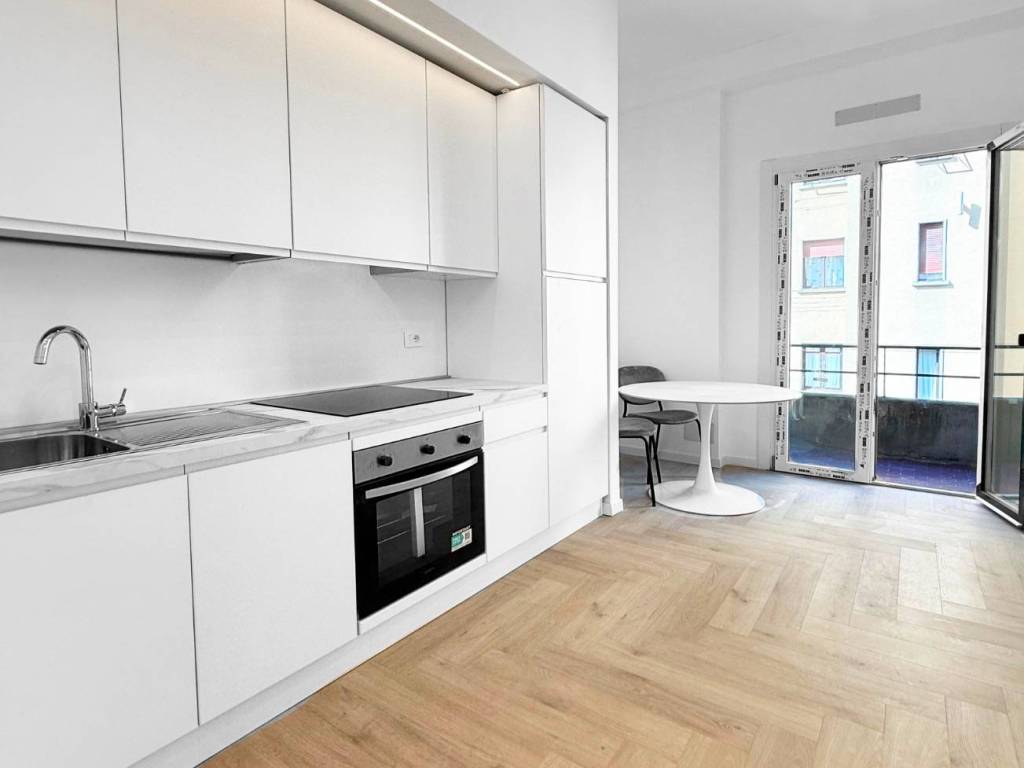 appartamento in vendita a Milano in zona Centro Direzionale