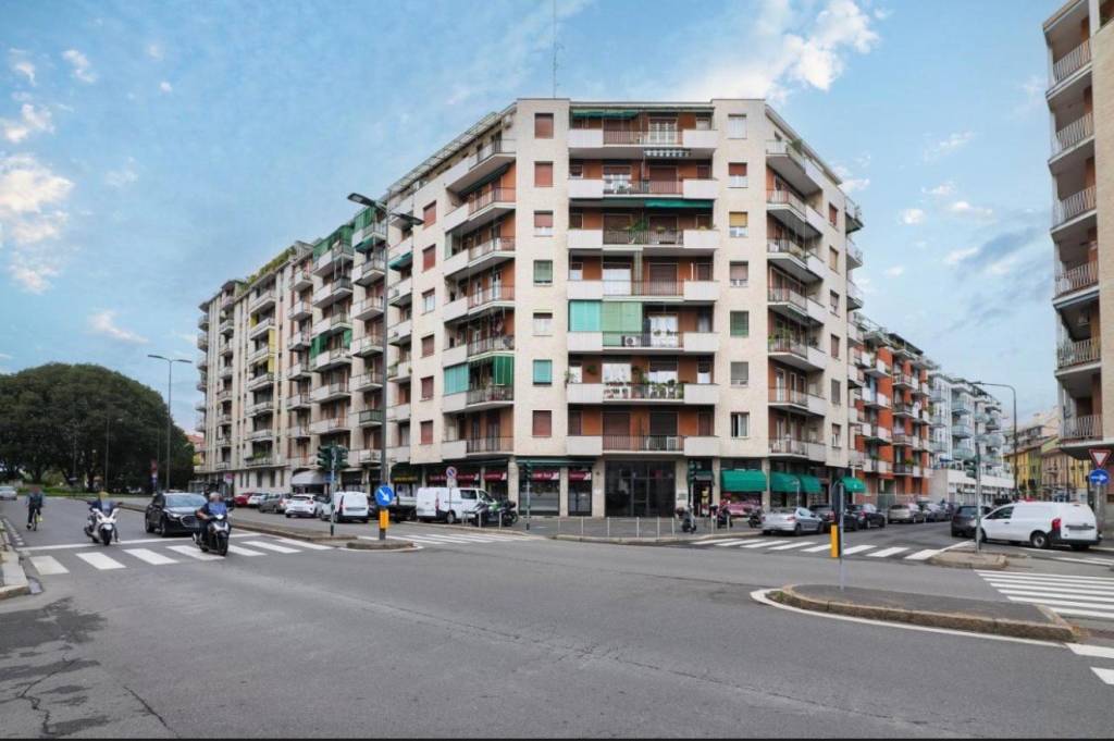 appartamento in vendita a Milano in zona Corvetto