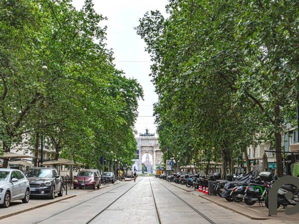 appartamento in vendita a Milano in zona Sempione