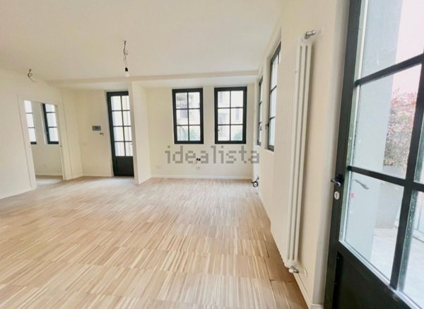 appartamento in vendita a Milano in zona Porta Venezia