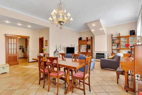 appartamento in vendita a Milano in zona Città Studi