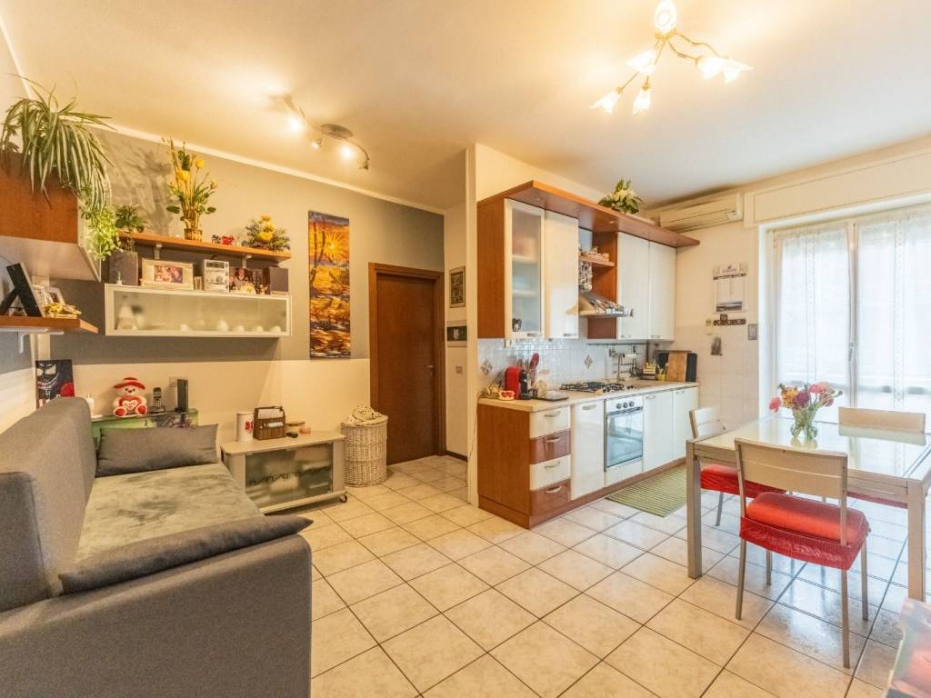 appartamento in vendita a Milano in zona Crescenzago