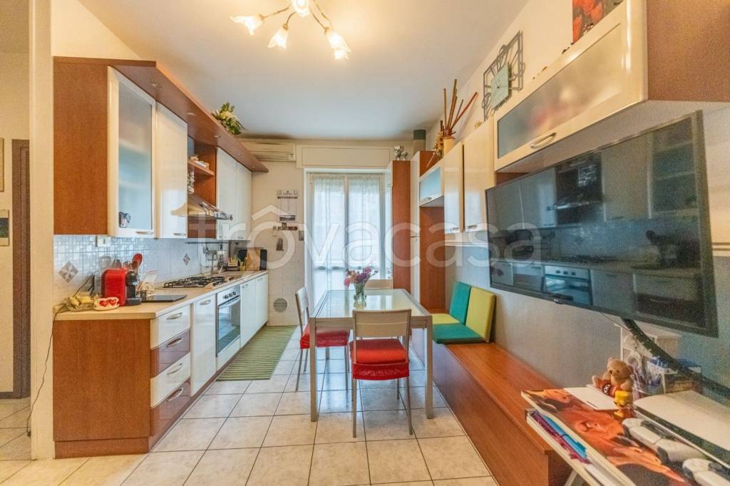 appartamento in vendita a Milano in zona Crescenzago