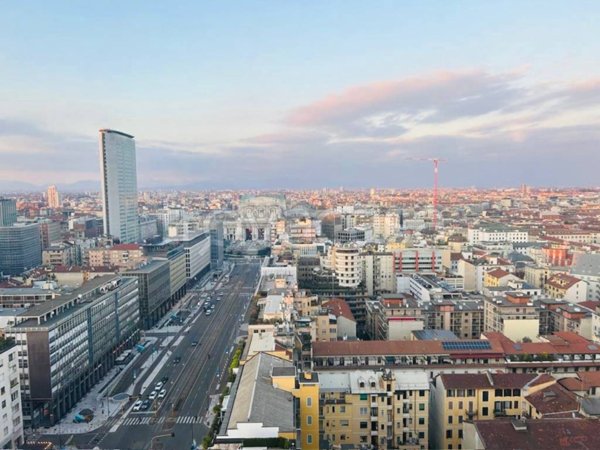 appartamento in vendita a Milano in zona Centro Direzionale