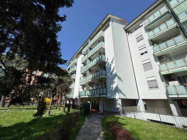 appartamento in vendita a Milano in zona Chiesa Rossa