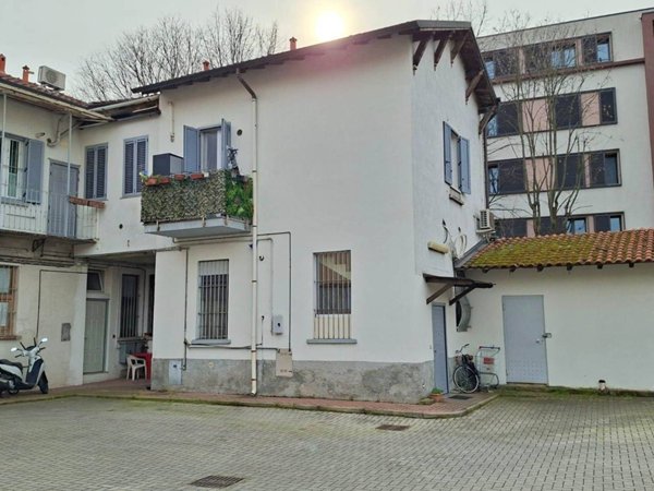 casa indipendente in vendita a Milano in zona Affori