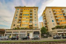 negozio in vendita a Milano in zona Piazzale Lodi