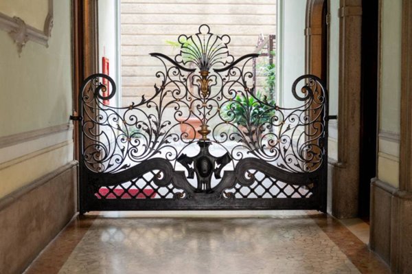 appartamento in vendita a Milano in zona Cadorna