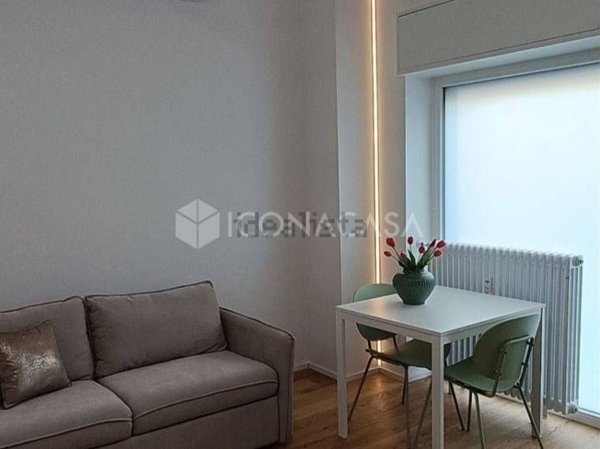 appartamento in vendita a Milano in zona Piazzale Lodi