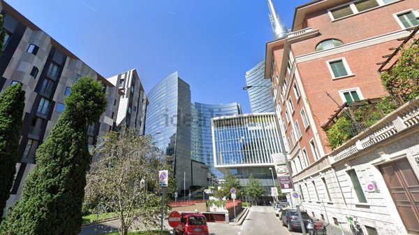 appartamento in vendita a Milano in zona Porta Garibaldi