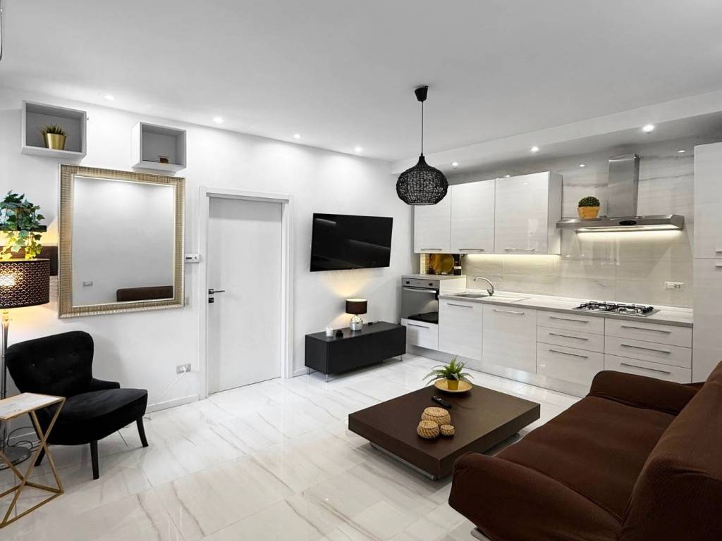 appartamento in vendita a Milano in zona Loreto