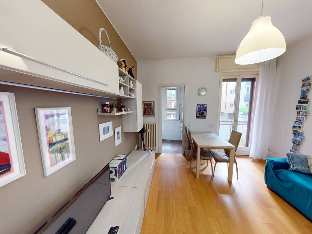 appartamento in vendita a Milano in zona Rembrandt