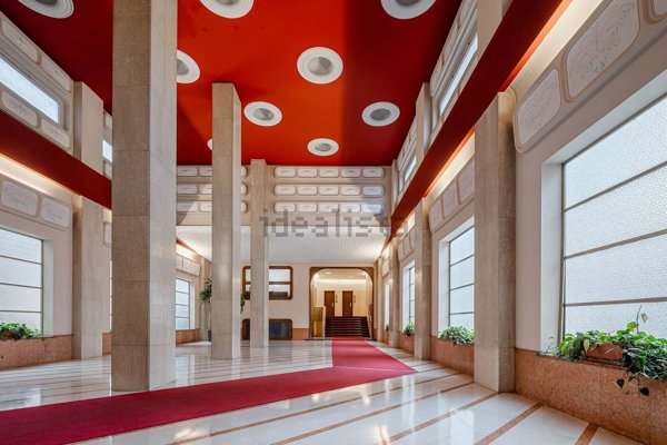 appartamento in vendita a Milano in zona Centro Direzionale