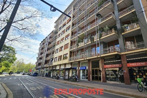 appartamento in vendita a Milano in zona Porta Garibaldi