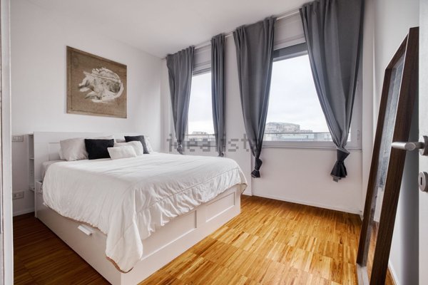 appartamento in vendita a Milano in zona Isola