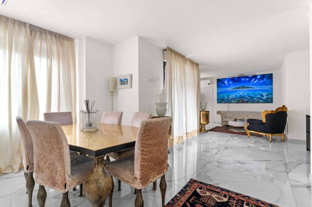 appartamento in vendita a Milano in zona Vigentino