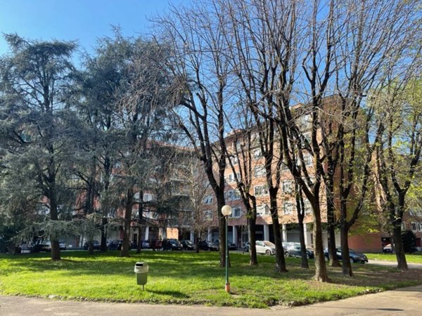 appartamento in vendita a Milano in zona Chiesa Rossa