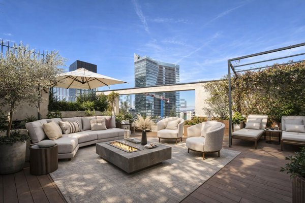 appartamento in vendita a Milano in zona Porta Nuova