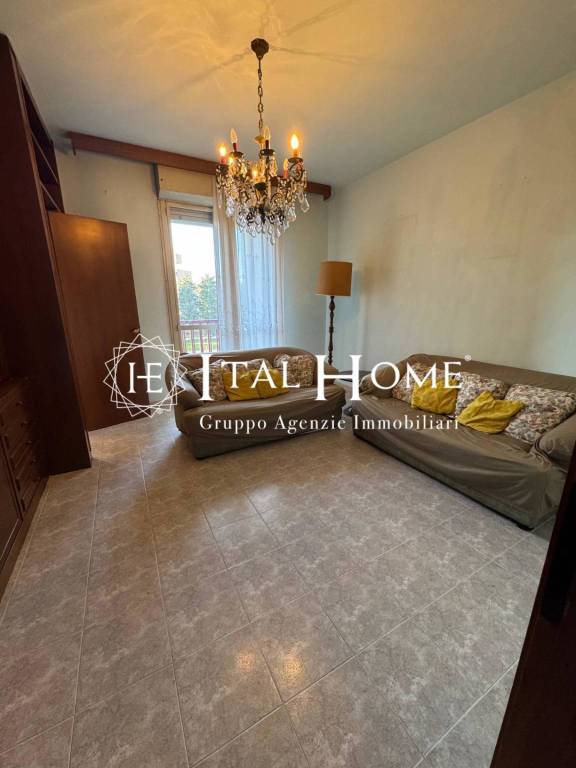 appartamento in vendita a Milano in zona Gallaratese