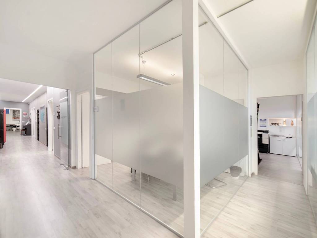 ufficio in vendita a Milano in zona Adriano
