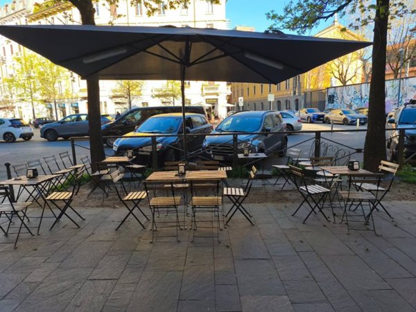 negozio in vendita a Milano in zona Isola