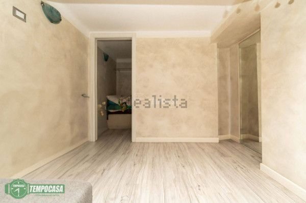 locale commerciale in vendita a Milano in zona Crescenzago