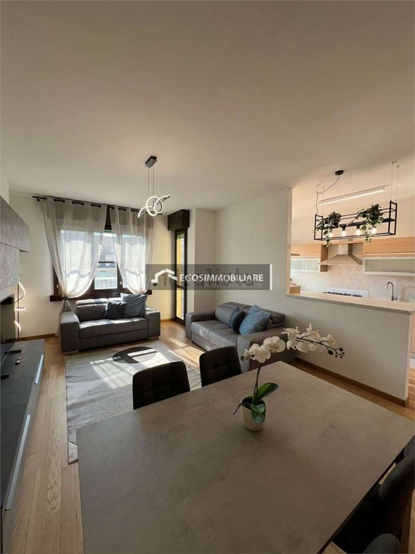 appartamento in vendita a Milano in zona Loreto