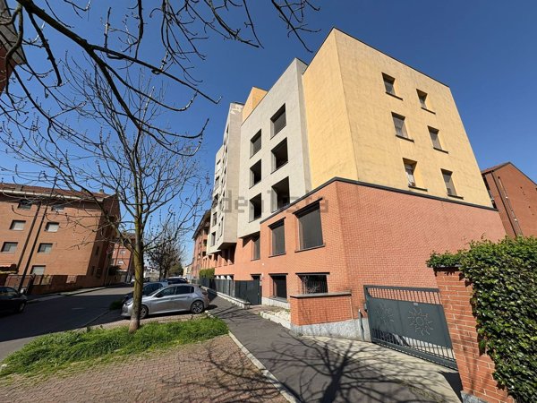 appartamento in vendita a Milano in zona Gratosoglio