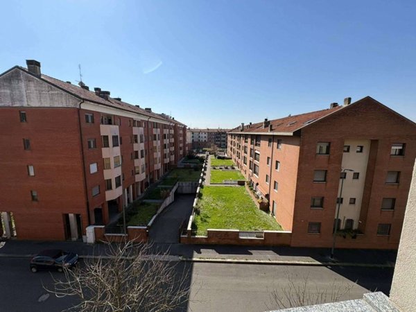 appartamento in vendita a Milano in zona Gratosoglio