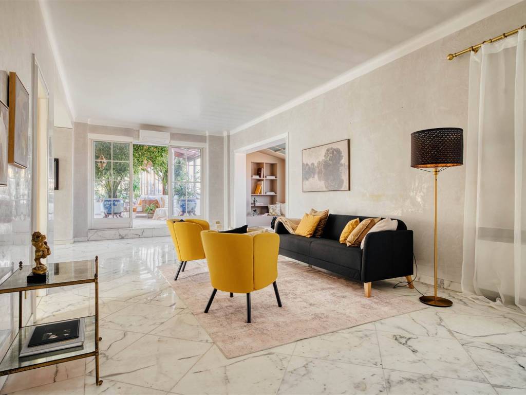 appartamento in vendita a Milano in zona Porta Venezia